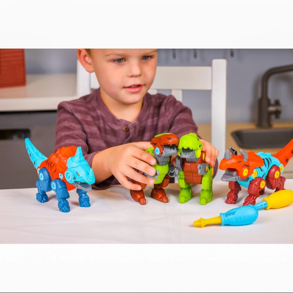 Dinosaur Adventure DIY Building Set - Picture 8 of 11